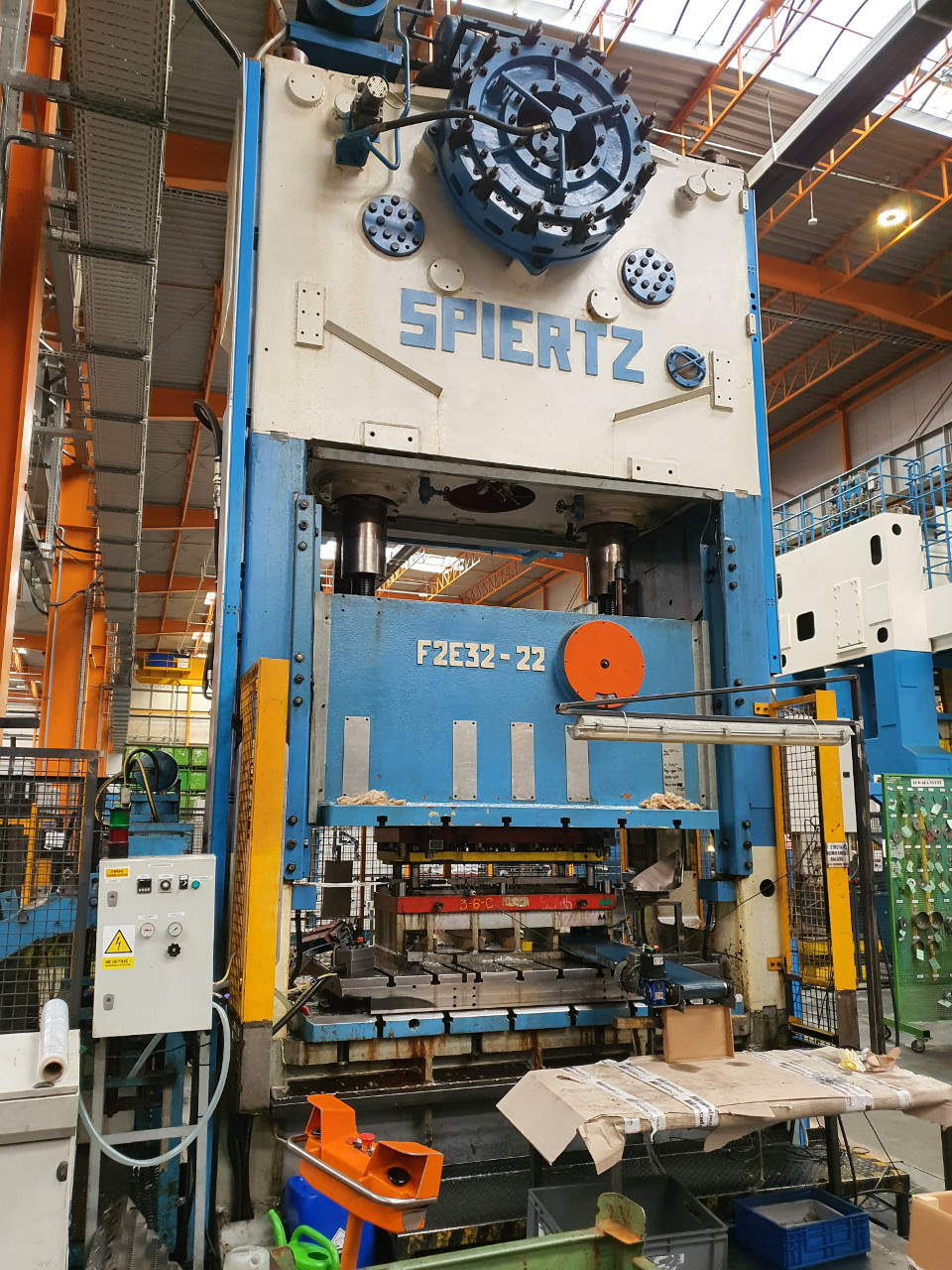 Spiertz 320 t hydraulisk press PR2486, begagnad