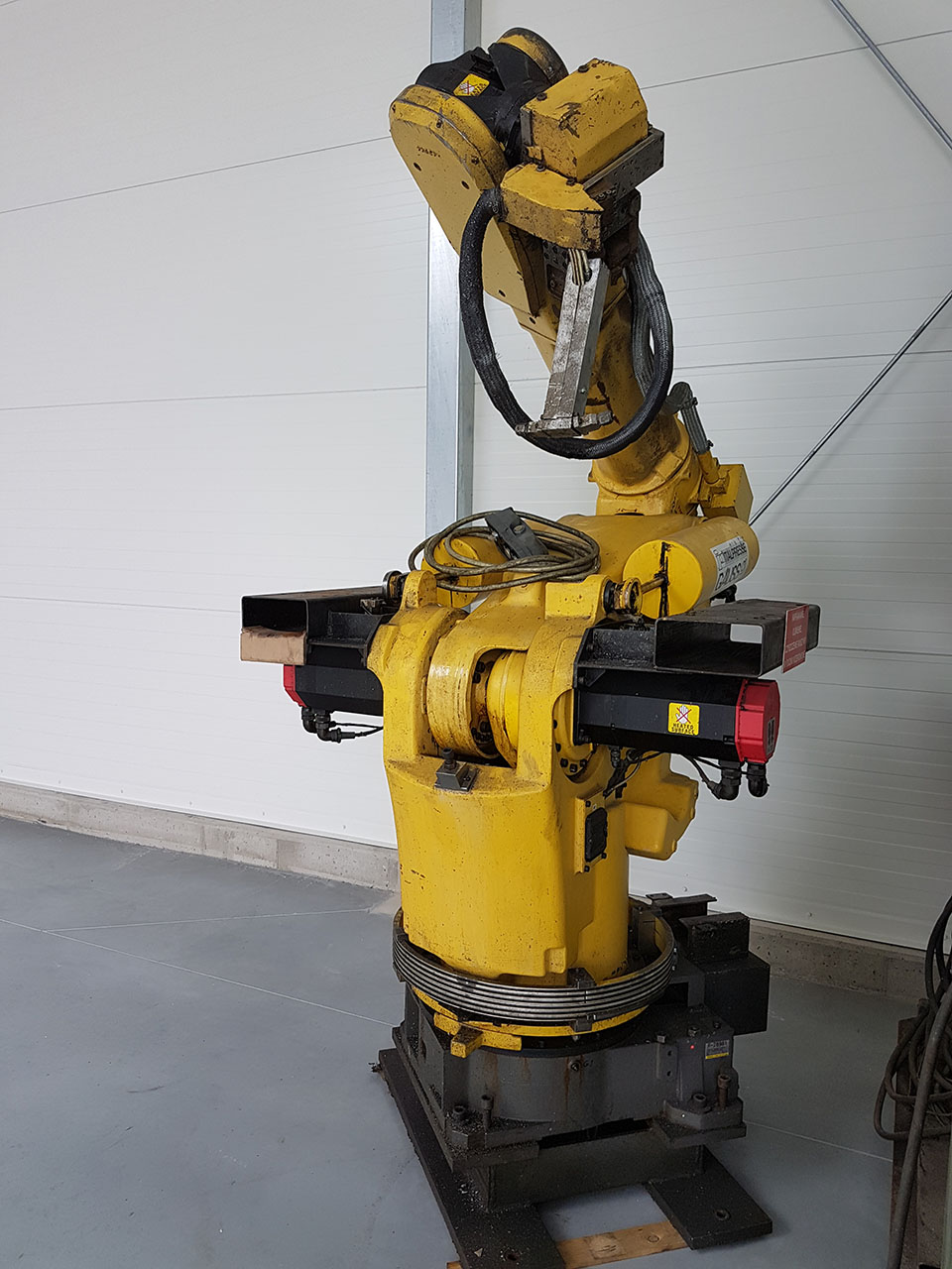 FANUC S-420 i F gjuterirobot, begagnad HR1815