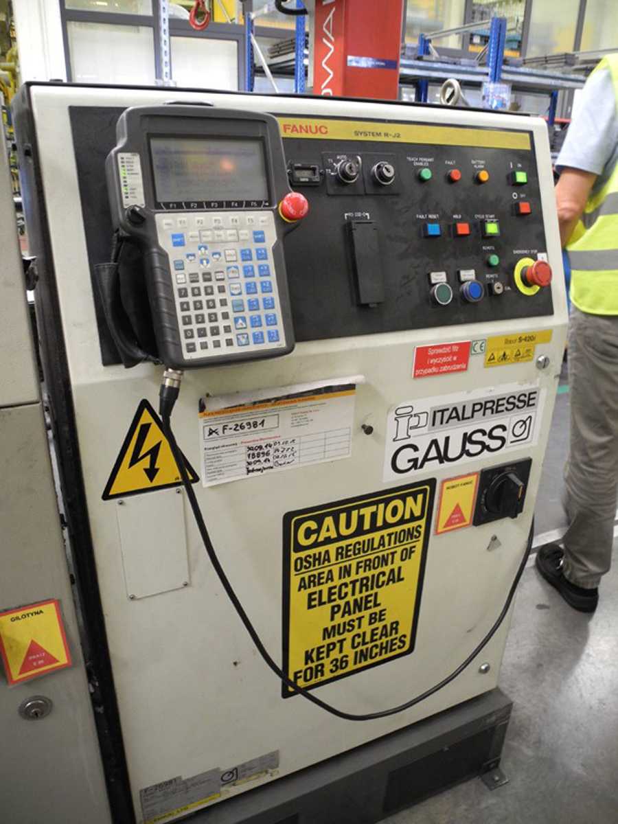 FANUC S-420 i F gjuterirobot, begagnad HR1815