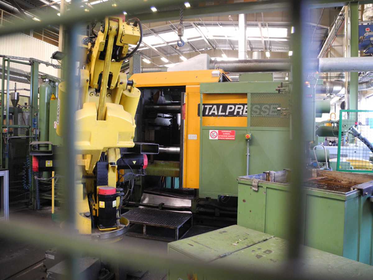 FANUC S-420 i F gjuterirobot, begagnad HR1815