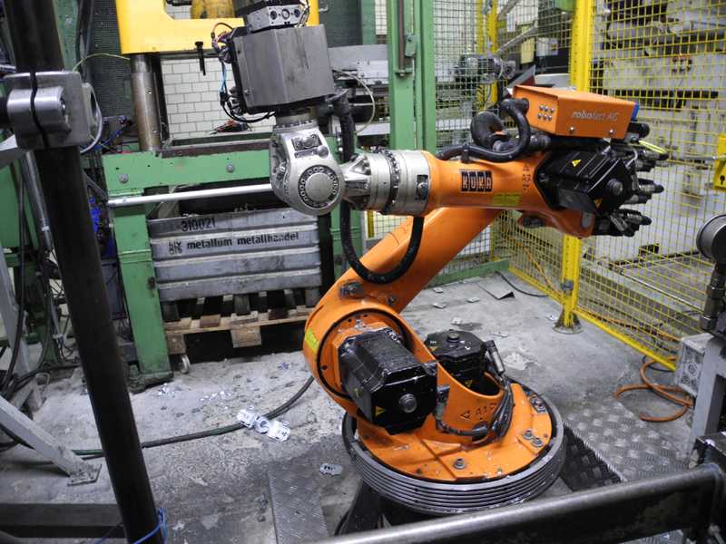 Kuka KR 16-F, gjuterirobot, begagnad HR1814